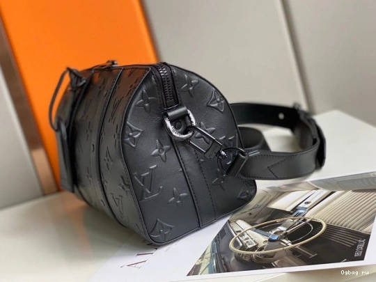 LOUIS VUITTON CITY KEEPALL 0730